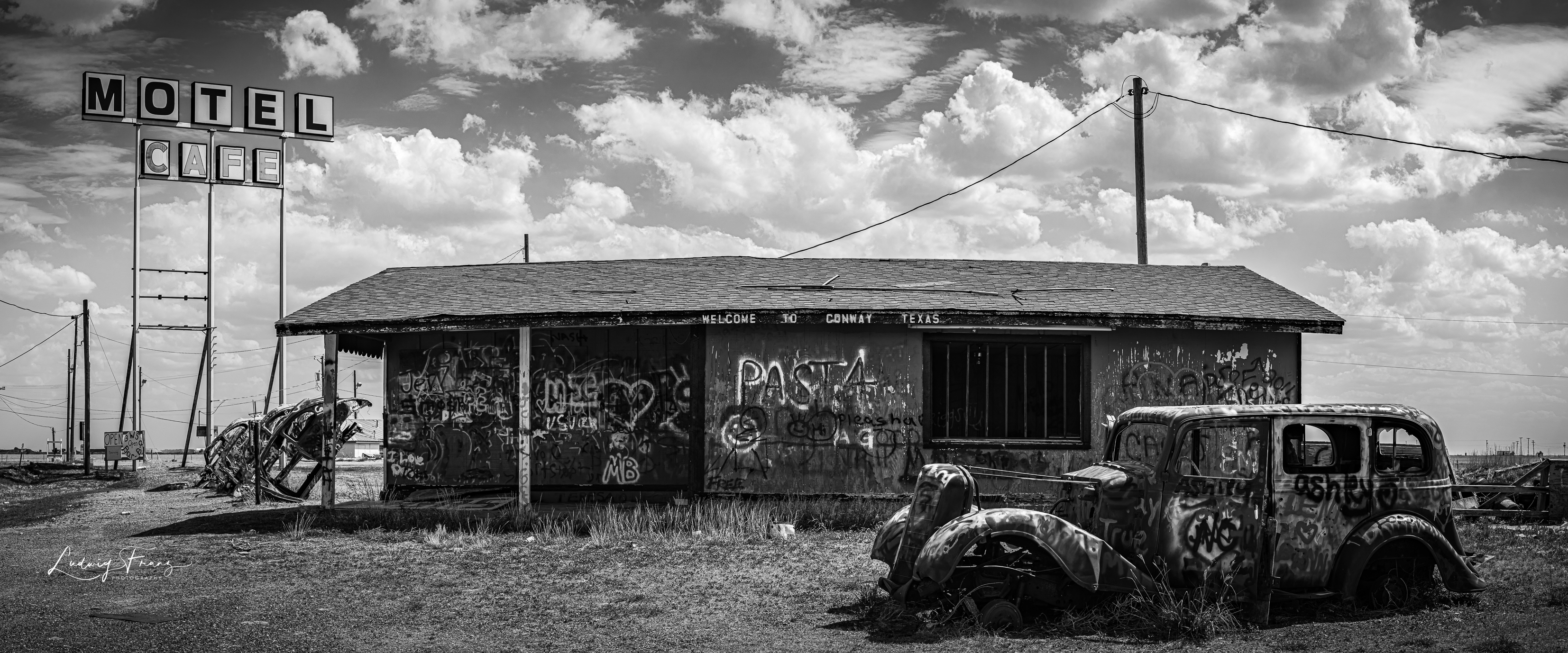 Bug Ranch Panorama 02 © L.Franz 2011