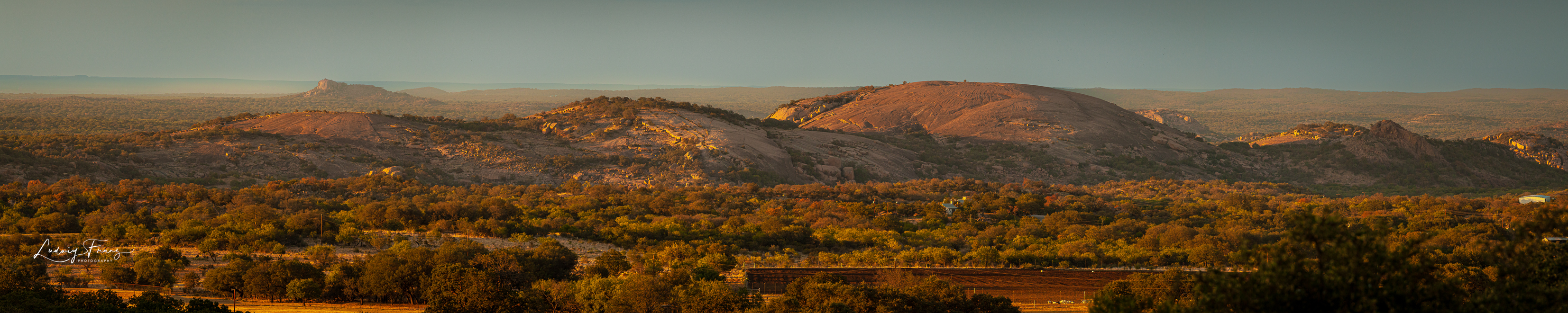 Enchanted Rock Panorama  © L.Franz 2011